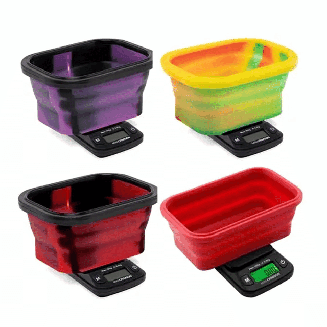 MINI CRIMSON digital mini scale with expandable silicone bowl and LCD screen, included batteries