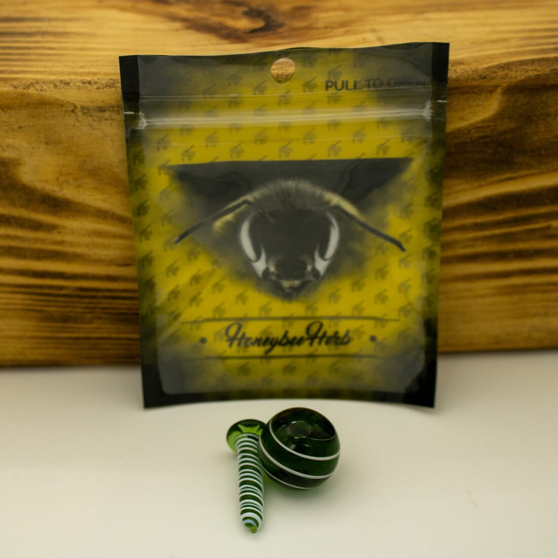 screw and ball set by honeybee